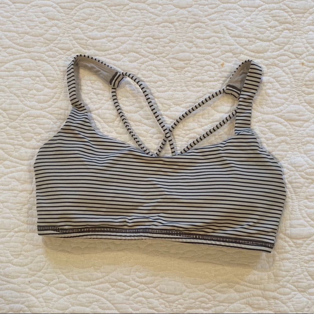 Lululemon Free to Be Sports Bra - B&W Stripes